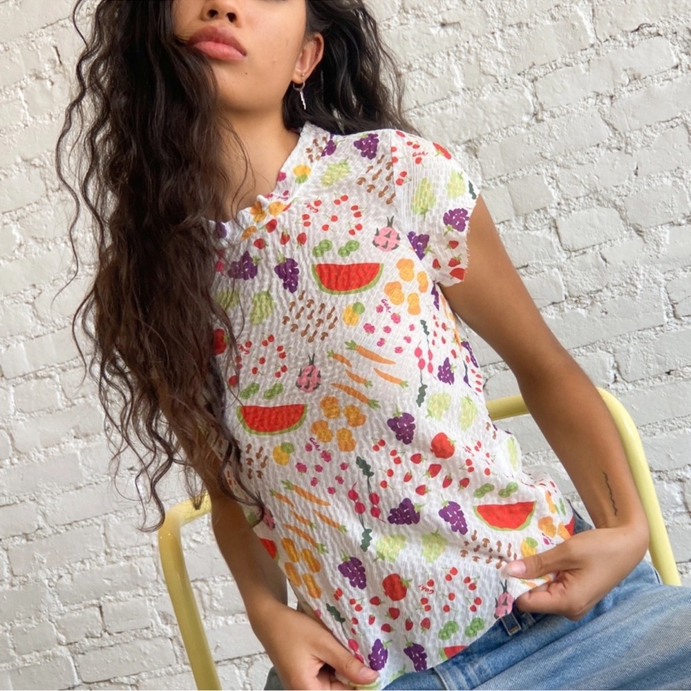 Lisa Says Gah Multicolor Fruit Print Top